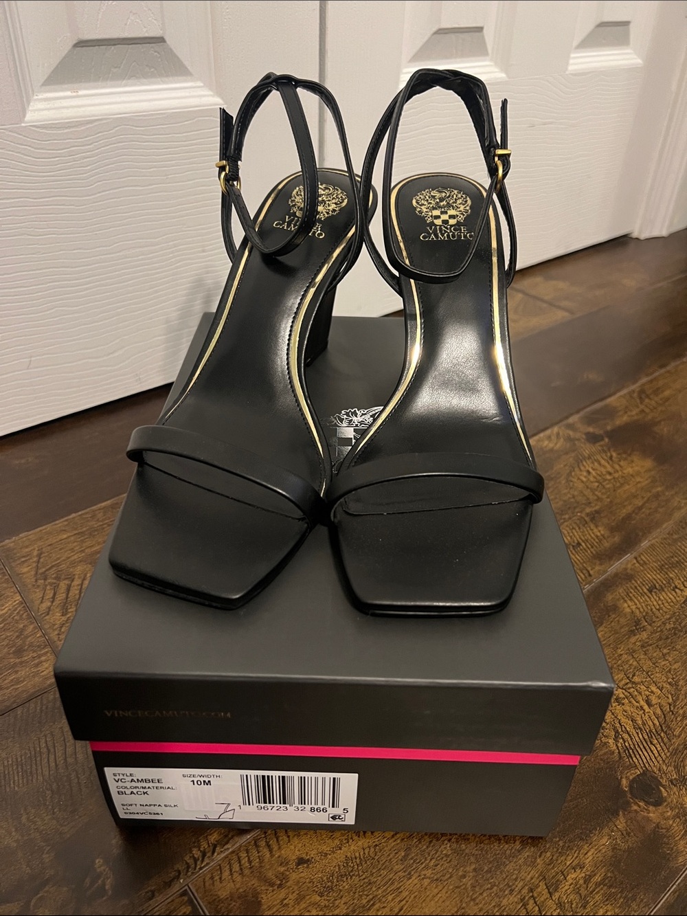 NIB Vince Camuto Black Strappy Square-Toe Ambee Wedge Sandals Size 10M